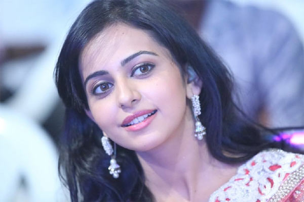 rakul preet singh,nannaku prematho movie,sarainodu,bellamkonda srinivas  రకుల్‌ రేటు డబుల్‌..! 